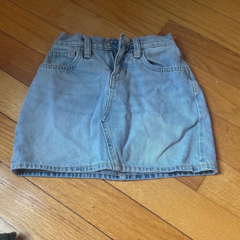 Old Navy Light Blue Denim Mini Skirt - Girls
